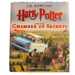 Harry Potter and the Chamber of Secrets Illustrated Edition